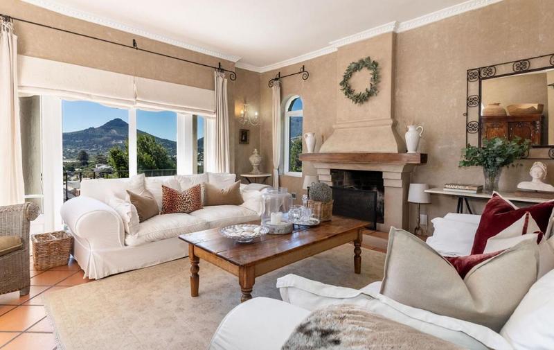 6 Bedroom Property for Sale in Hout Bay Western Cape